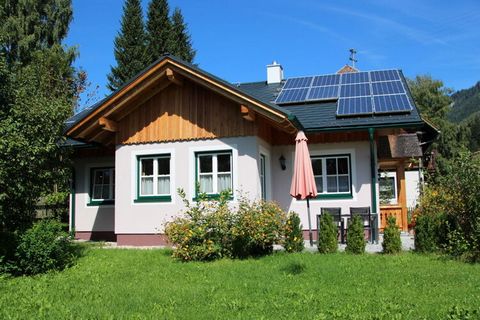 Votre maison de vacances a été nouvellement construite et est située dans la région de vacances de Bad Mitterndorf dans l'Ausseerland dans le Salzkammergut styrien. Il s'agit d'un bâtiment à ossature bois de style maison de campagne. La construction ...