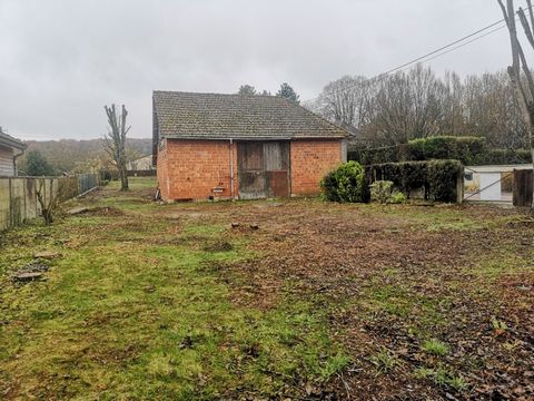 REF/9003 THE REAL ESTATE FIRM DELSAUX OFFERS YOU SECTOR FONTVANNES QUIET, THIS BARN TO RENOVATE OF ABOUT 120M2 ON A PLOT OF 801M2. WITHOUT HEATING. DPE: NOT CONCERNED. PRICE: 96,500 EUROS. FEES CHARGED TO THE SELLER. COME AND DISCOVER ITS DEVELOPMENT...