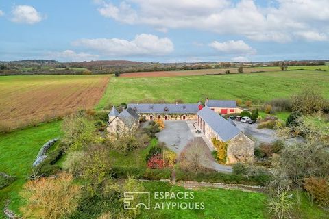 This magnificent 17th Century property, built on the edge of a prehistoric site and a river, reveals a beautiful home of approximately 164m2 of living space, as well as old outbuildings rehabilitated into gîtes and leisure areas of approximately 560m...