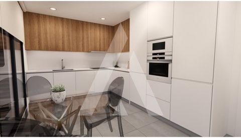 New 3 bedroom apartment in Cantanhede. Apartment with finishes of excellence, located in a quiet area. This apartment consists of: Hall of access to the various divisions, a fully equipped kitchen, a large living room with access to a balcony, three ...