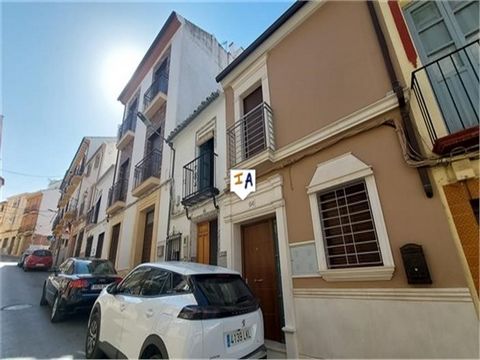 This 4 bedroom Townhouse with outside spaces is situated in the popular town of Rute in the Cordoba province of Andalucia, Spain, just a short drive to the wonderful inland lake of Iznajar. Located on a wide street with on road parking right outside ...