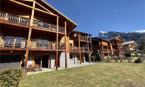 This 3 bedroomed ground floor apartment is in a small, elegant, high-quality chalet style residence built in 2014. The property in Samoen is in a great situation; south facing with breathtaking view of the massifs. It is one of the most sought-after ...