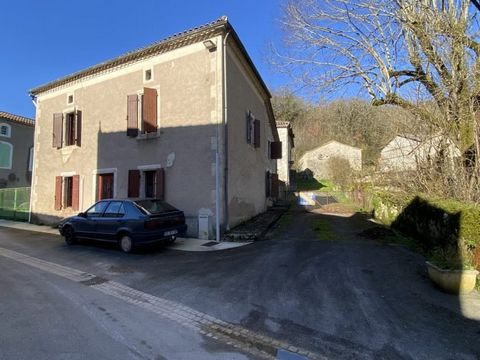 A stone project located on the edge of Touffailles with a 3-bed house and stone outbuildings with 1830 m2 of gardens. The main farmhouse has not been lived in for over 50 years and will need complete renovation but is an interesting project because b...