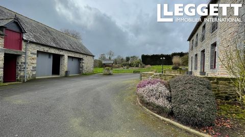 A27743JAM22 - A lovely detached family home in a quiet hamlet in Saint-Jacut-du-Mené. The house is south-facing and benefits from double-glazed windows and a recent pellet-fired boiler. On the first floor, the main entrance opens onto a large, bright...