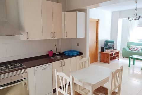 Stay in this amazing holiday apartment located on the beach of Almeria City. It is a bright apartment with three independent rooms, a bathroom, a toilet, a dining room with an open kitchen, and a balcony. This apartment is ideal for family and friend...