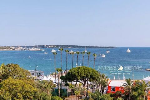 Very nice 1-Bedroom apartment of 55sqm on the 8th floor of one of the most sought-after buildings on la Croisette. Apartment in very good condition offering a breathtaking view of the sea and the prestigious red carpet of Festival. Ideal for enjoying...