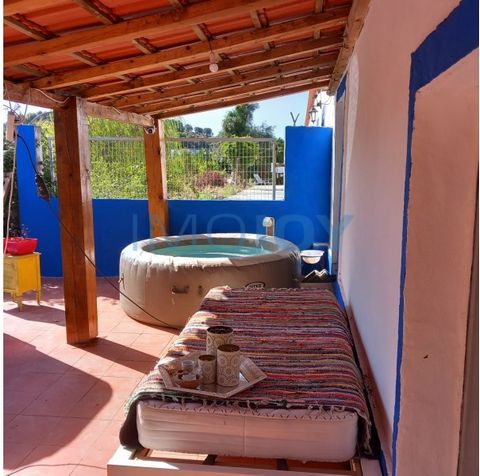 Farm with Typical Alentejo Housing: The Perfect Refuge for Your Tranquility! Discover the charm of life in the Alentejo in this wonderful farmhouse, located in Montemor-o-Novo, where tradition and comfort merge in a recovered state that preserves the...