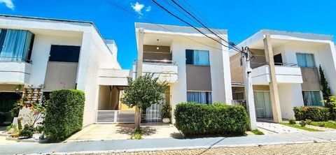 4 bedroom house for sale in condominium in the Catu de Abrantes neighborhood, Camaçari, BA. If you are looking for a spacious, comfortable home with a great location, this is the perfect opportunity! Located on Sucupió Street, sn, in the Isla de Capr...