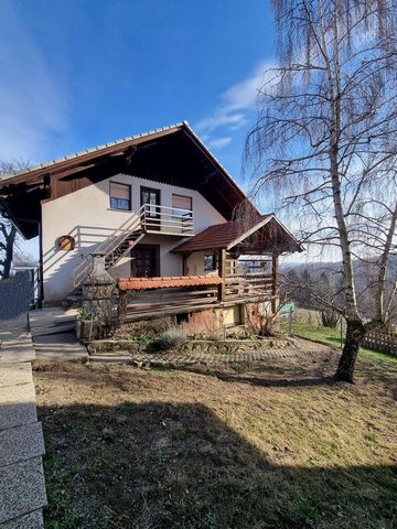 This detached house is a real gem in an extremely attractive and quiet location in Trebelno, Mokronog. With its size of 325.5 m2, it offers plenty of space for comfortable living and storage. The location of the house in Trebelne near Mokronog is und...