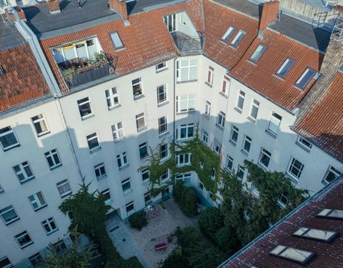 Address: Berlin, Tegeler Weg 104 Property description At a glance: • Five-storey old building from 1904 • front building, side wing, cross building • 25 residential units • 2 commercial • Total of 5 vacant units • 1 – 4.5 rooms • approx. 38 to 150 sq...
