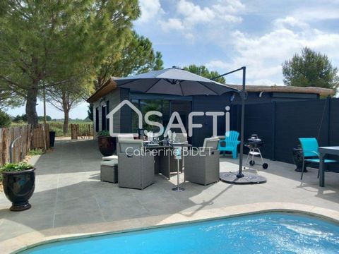 Between Nîmes and Montpellier a few kilometers from the motorway exit, in the heart of the small camargue I offer this unique property on a plot of about 2 hectares ideal for a project in the event or to create a motorhome area One discovers in this ...
