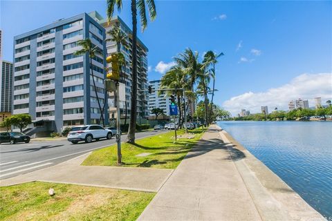 Do not miss out on this freshly remodeled condo in the heart of Waikiki! Freshly painted, new vinyl laminate flooring and gorgeous new kitchen with beautiful wood cabinetry, granite countertops, glass tile backsplash and stainless steel appliances! O...