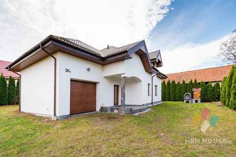 In Brief Detached house with a garage, finished, on a hill in the picturesque village of Patryki - 14 km from Olsztyn in the Purda commune. LOCATION •the centre of the village of Patryki, Purda commune, approx. 14 km from Olsztyn, approx. 5 km from P...