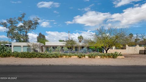 Timeless Hacienda in the Highly Sought-After Poets Corner Community. 2668 Sq Ft/3Bd/3Ba + Den + Office + 300 Sq Ft Studio! Surrounded by Picturesque Native Desert Landscaping. Incredible Covered Patio Spanning the Length of the Home. New 16 SEER HVAC...