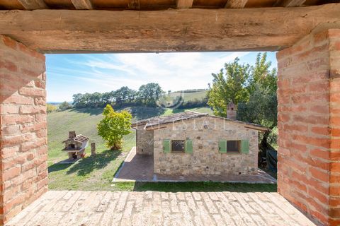 Amidst this gorgeous Tuscan landscape, sits this beautiful property which consists of one main house/villa, two pretty annexes and a garage. The main house includes a living space of about 352 square meters spread over two levels and divided accordin...