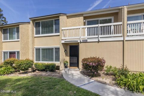 Discover your ideal home in Moorpark: a cozy, light-filled 3-bedroom, 1 & 1/2-bathroom townhome featuring a community pool and a private patio off the dining room for serene outdoor meals or relaxation. Equipped with double pane windows for quiet and...