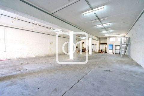 Warehouse for sale in Mosta situated in the industrial area of the village with easy access from various roads. This hard to find warehouse features Three floors of open warehouse space with high ceilings two floors 4.2m high each and 3.8m on the oth...