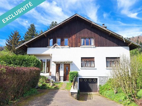 Nestled at the end of a quiet cul-de-sac, this spacious house offers you a rare opportunity to create your own home. The ground floor has a functional layout with an equipped kitchen, a living room and a living room giving access to a terrace hidden ...