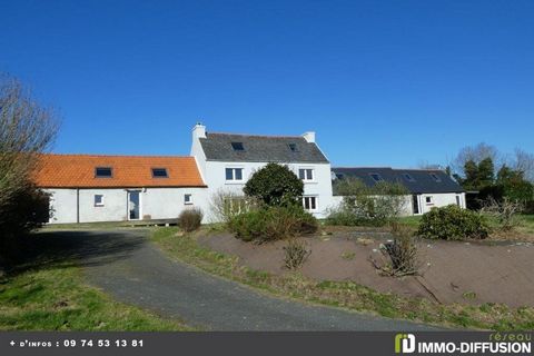 Mandate N°FRP148037 : House approximately 297 m2 including 10 room(s) - 6 bed-rooms - Site : 10950 m2, Sight : Campagne environnante . - Equipement annex : Garden, Terrace, Garage, double vitrage, cellier, - chauffage : electrique - Class Energy D : ...
