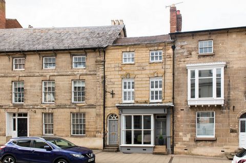 This stunning Grade II Listed townhouse has been refurbished to a tasteful and high standard from top to bottom, however still maintaining much of the character and charm you would expect. Situated in the heart of Warwick town centre and dating back ...