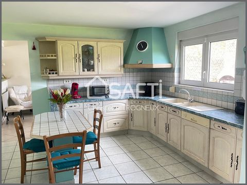 Christelle TROGNEUX Safti immobilier offers you this house in the municipality of Ribemont-sur-ancre of about 128 m². It consists on the ground floor of an entrance hall with cloakroom, a fitted & equipped kitchen, a living room, a living room, a bed...