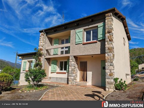 Mandate N°FRP160558 : House approximately 96 m2 including 5 room(s) - 4 bed-rooms - Site : 396 m2, Sight : Montagnes. Built in 1962 - Equipement annex : Garden, Balcony, Garage, double vitrage, cellier, combles, Cellar - chauffage : fioul - Class Ene...