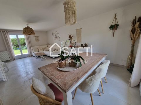 I offer you this charming family house of 125m² of living space and 131m² of floor space, located in a quiet suburban area, close to the city center and the main roads (A16, N1, N184), with easy access to schools, the line H station, as well as sport...