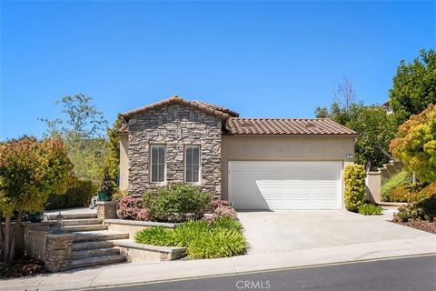 This stunning 3 bedroom, 2 bath SINGLE-LEVEL home is located in the prestigious 24-hour guard-gated community of Coto de Caza. This light, bright open concept home is tastefully upgraded and maintained. The kitchen boasts a center island, granite cou...