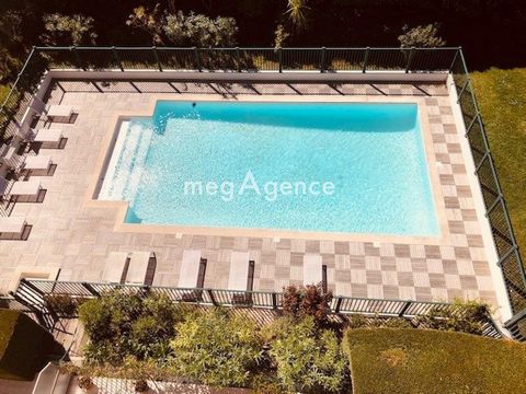 On the heights of Nice Cimiez close to shops and others: Schools, colleges, transport buses, hospitals, this beautiful wooded residence, with a swimming pool, quiet residence from everything, this beautiful T3 type apartment with bright living room a...