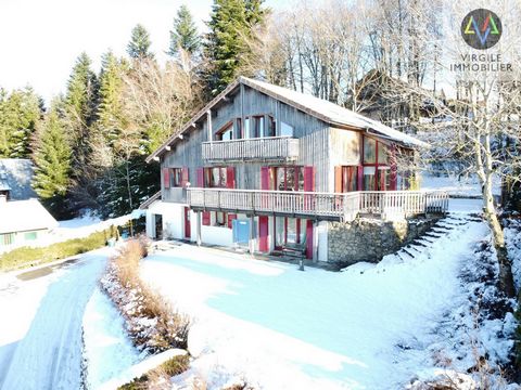 Ref-2123- In der Stadt Hôpitaux Neufs lädt Sie Virgile Immobilier Métabief ein, diese schöne Villa mit außergewöhnlicher Aussicht zu besichtigen. In einer ruhigen Gegend und in der Nähe der Schweiz und des Dorfzentrums entdecken Sie das Vergnügen, ei...