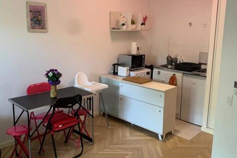 Magnifique studio de 30 m3 miejsca zamieszkaniaé à Deauville. ArrayIl conviendra parfaitement pour un séjour Touristique et peut accueillir jusqu'à 2 osoby. La plage est available à srokaty. Soyez les bienvenus! Lokalneé au rez-de-chaussé, il compren...