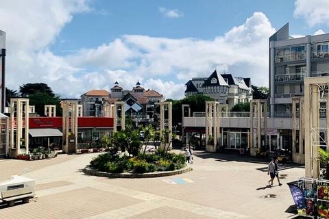 U kijkt uit op het strand, op 600 m van de handel en profiteert van een directe toegang tot het centrum van Thalassothérapie.  La Résidence Les Océanes (met ascenseur) stelt appartementen voor op 6 verdiepingen en beschikt over een lokale fiets, idea...