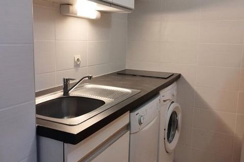 T2 40M²~~ 6 personer 4:e våningen, med hiss Loggia Expo EST Utrustat kök Sovrum: 2 x 2 våningssängar Bo: 1 bäddsoffa Badrum: badkar Oberoende WC Skidskåp Ljus, tyst och välutrustad lägenhet Det ligger vid foten av skidbackarna, nära till affärer och ...