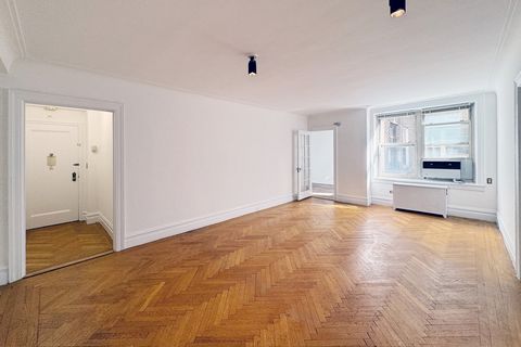 Welcome to this expansive 1-bedroom, 1-bath gem, located in an elegant cooperative on the Southern tip of Morningside Heights. This apartment boasts original hardwood floors that radiate charm and history, and a large cedar closet for extra storage. ...