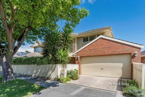 Zone in on the most highly adaptable low maintenance family opportunity in the McKinnon High School Zone. Just off the Bentleigh East shopping strip at a quiet location, this accommodating four bedroom plus study area, four bathroom home stands alone...