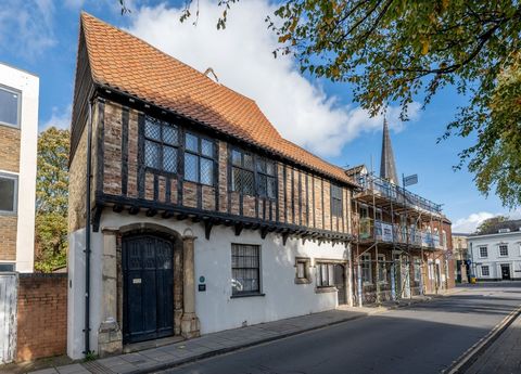 One of the most remarkable historic buildings in King’s Lynn, this mid-fifteenth century former merchant’s town house has been sympathetically converted into a stunning three-storey residence. From the moment you lay eyes on the jettied upper floor, ...