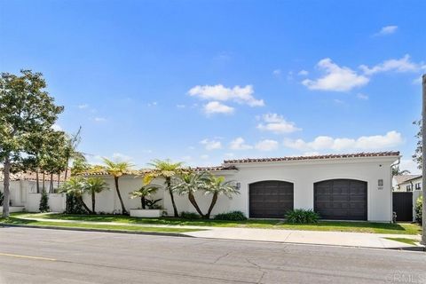 Welcome to Coastal Living, a popular destiny of upscale living community in Newport Beach at Irvine Terrace. This single level home built in 2007 nestled on a large 8, 814 square foot flat lot, well renovated residence offers exceptional privacy and ...