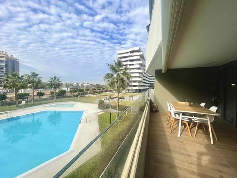 Bright and Modern 3-Bedroom Apartment in Pau 5 Welcome to this stunning, modern 3-bedroom apartment in the heart of Pau 5, Alicante’s most desirable neighborhood. Designed to meet your every need, this home offers an unbeatable combination of comfort...