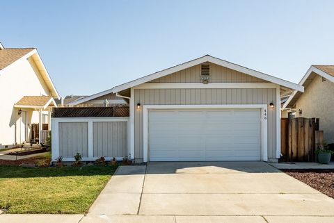 446 Almondtree Circle, Oakley, CA 94561 Features: - Air Conditioning