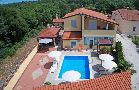 Guest house of 5 apartments with swimming pool in Porec area, 6 km from the sea! Total area is 280 sq.m. Land plot is 514 sq.m. The town of Poreč, with a history spanning nearly two thousand years, is located in a harbor protected by the island of Sv...