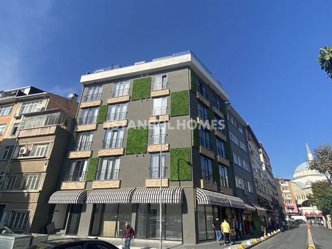 Lukrative Gewerbeimmobilien in Istanbul Kadıköy ... haben ein hohes Vermietungspotenzial. Dieses 4-stöckige Gebäude befindet sich auf einem 116 m² großen Grundstück und verfügt über eine Erdgasinfrastruktur, einen Aufzug und Sicherheitskameras. Zu je...