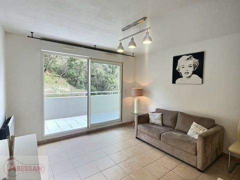 Te koop Alpes-Martilmes-(06500 Menton). Ontdek dit prachtige, gemeubileerde appartement met twee kamers, gelegen op de 6e en laatste verdieping van een beveiligde residentie uit 2008 met lift. De woning is ideaal gelegen voor werknemers die in Monaco...