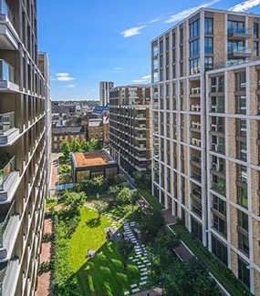 Located in the heart of Battersea, this exceptional collection of 1, 2, 3, and 4-bedroom apartments offers an unparalleled living experience. Situated just moments from the iconic Battersea Park and the River Thames, these homes are designed to provi...