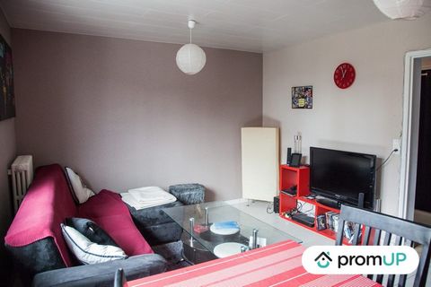 INFORMATIONS SUR LE BIEN : Place de parking privée numérotée sur un parking aérien clos par un portail. Copropriété composée de 16 lots. Pas de balcon ni de terrasse. Le bâtiment date des années 60/70. Ravalement de façade et isolation extérieure réa...