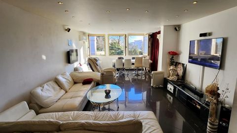 Rarissime à la vente 1 loft 115m2 centre ville de Mandelieu