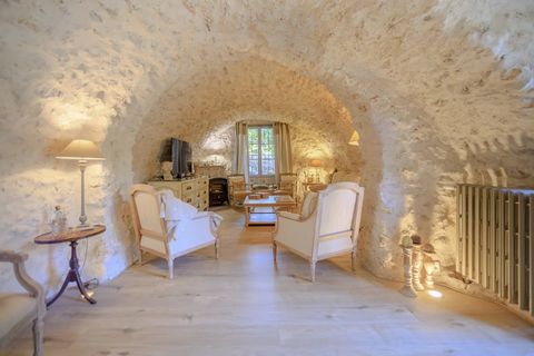 Mas en Pierre du XIXe Siècle  Piscine, Calme et Intimité, à Pie