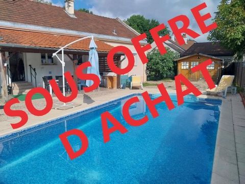 Jolie maison contemporaine avec piscine au calme TAVAUX (JURA) à 10 min de DOLE