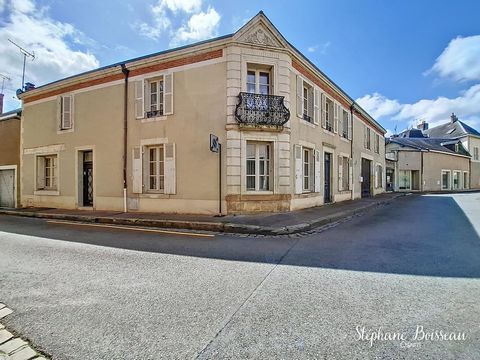 MAISON DE MAITRE LA FLECHE 72200