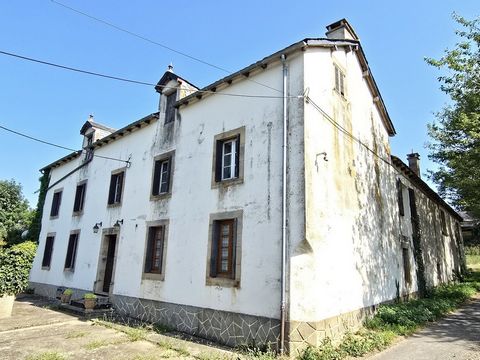 Corps de ferme avec maison, appartement et dépendances - Durenque