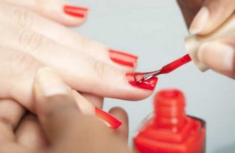 Elégante ONGLERIE idéalement située entre 2 Métros